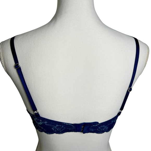 2014 Victoria's Secret Padded Demi Navy Lace Bra Size 34B - Picture 4 of 9